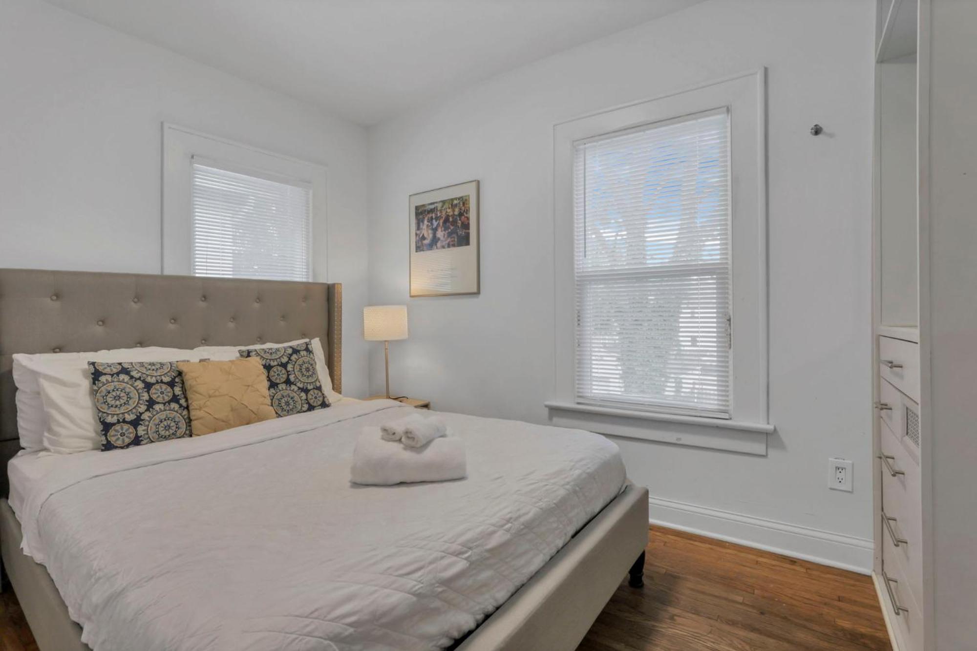 Housepitality - The Maynard Manor Columbus