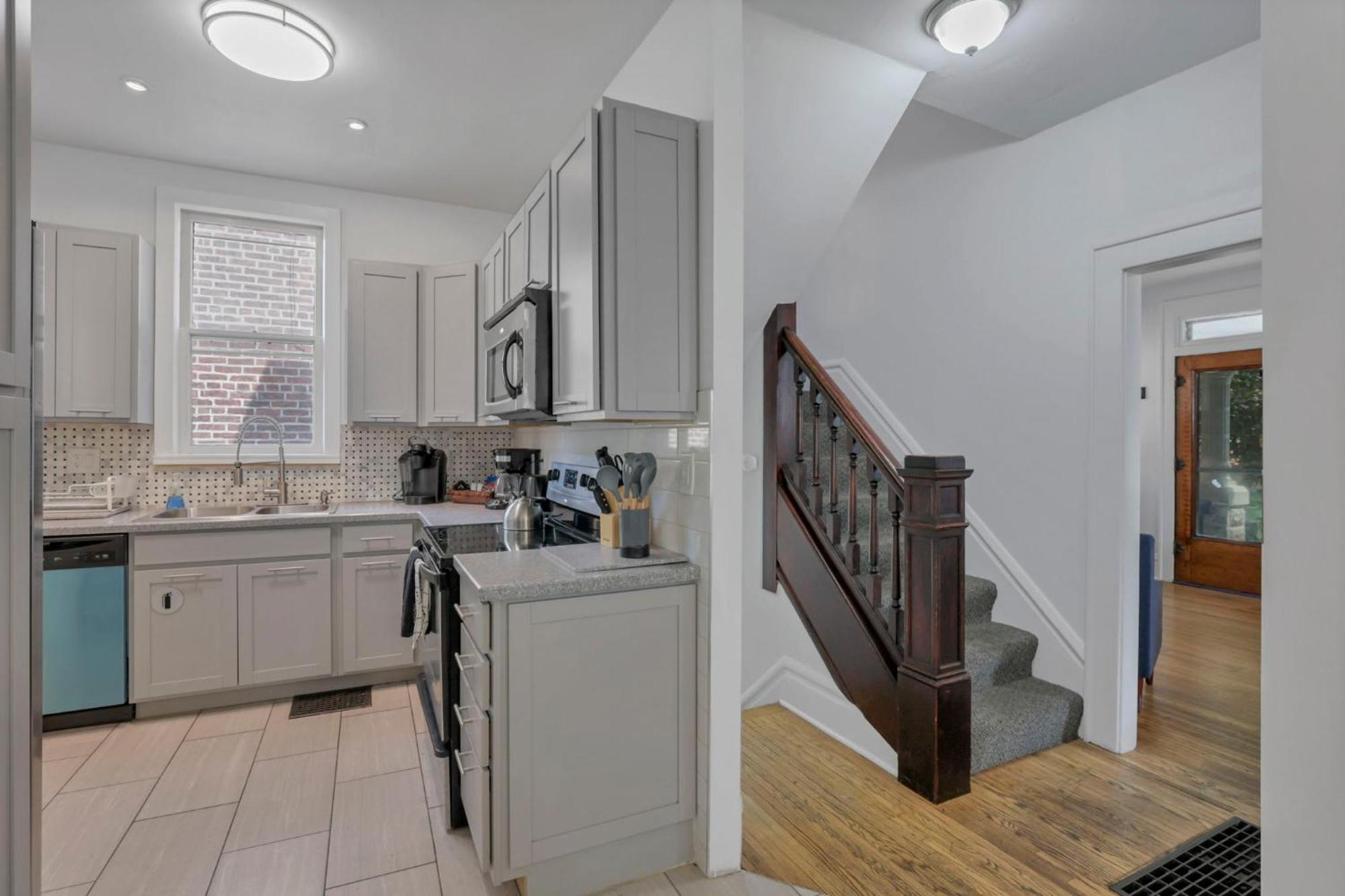 Housepitality - The Maynard Manor *